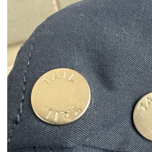 Tail Women's Golf Pants Navy Blue Crop Length Silver Snap Detail SZ 2 Athleisure - Picture 7 of 11